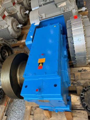 Picture of Siemens FLENDER Gearbox H2SH510H